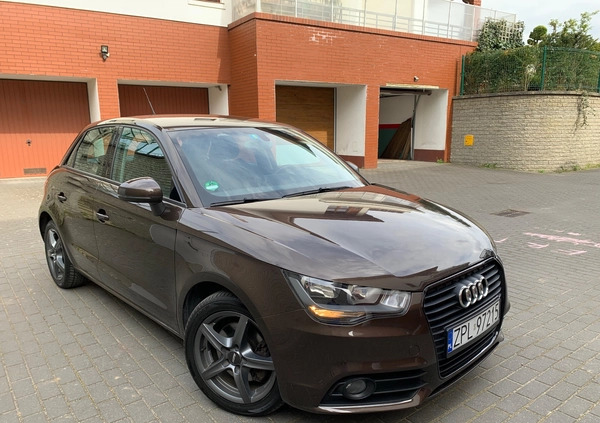 Audi A1 cena 43900 przebieg: 88000, rok produkcji 2012 z Szczecin małe 326